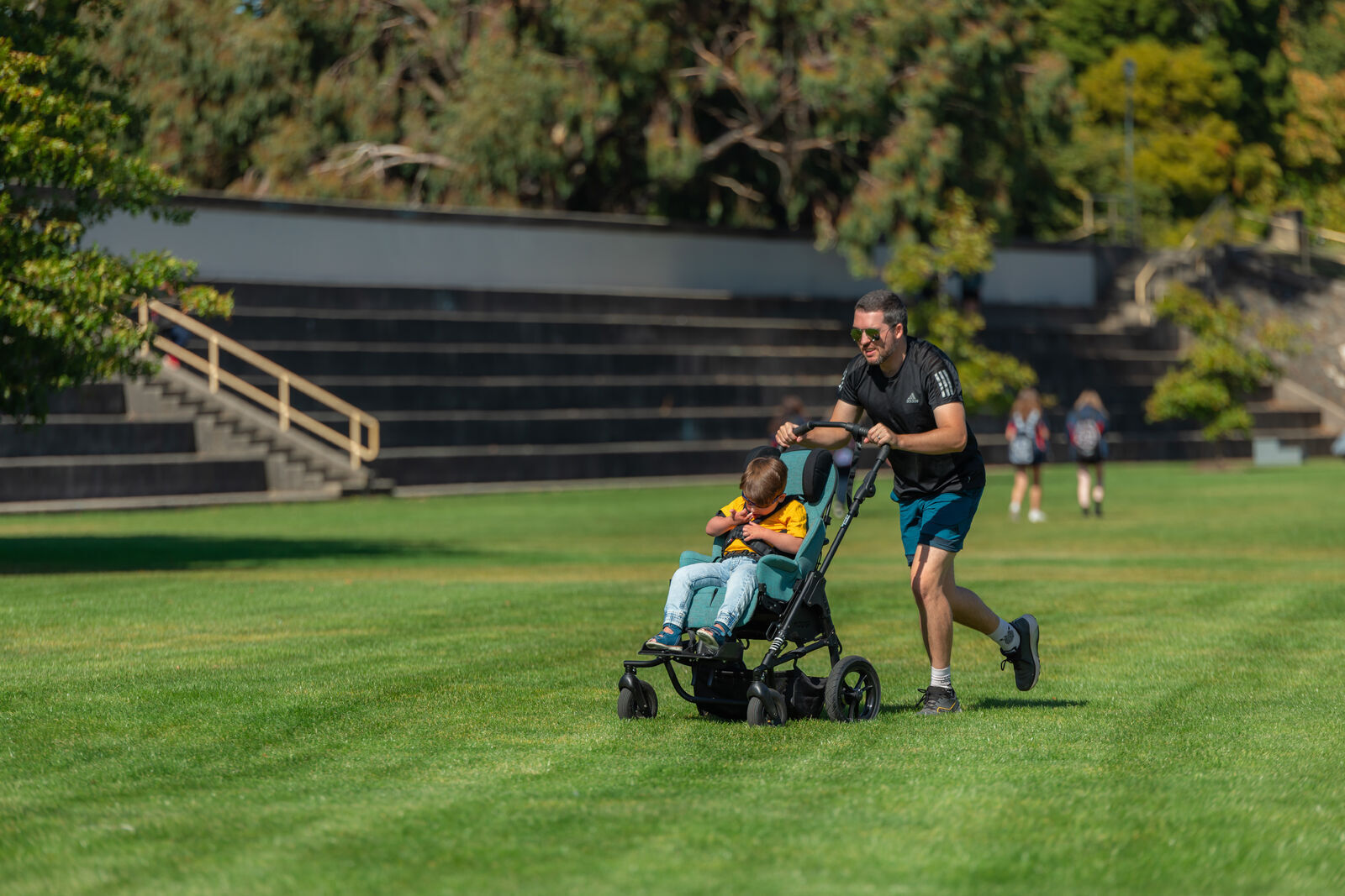 Robbie-Bingo-Evo-Stroller-User-37-medium