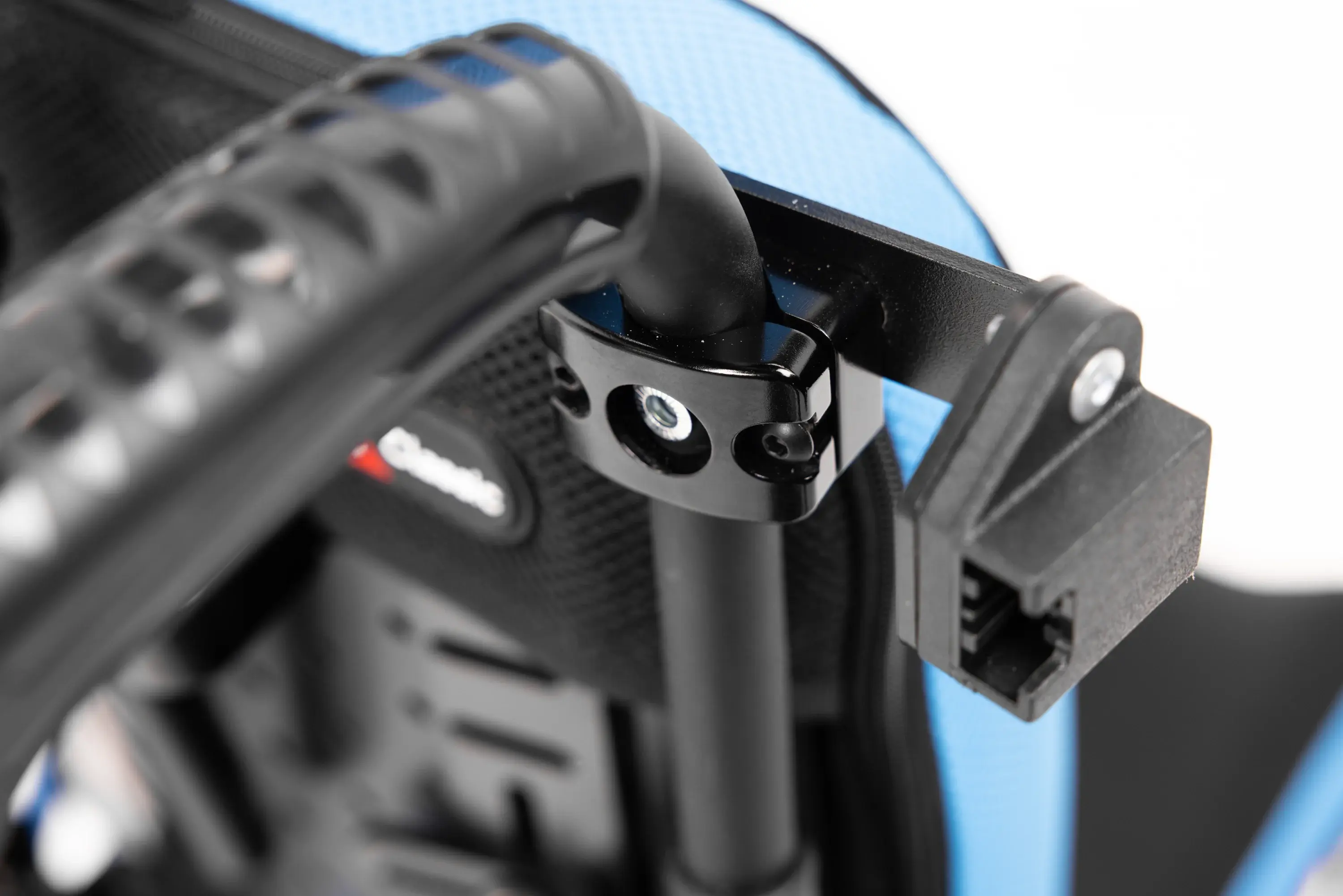 Bingo Wheelchair Canopy   - Benefits (3) - Wheelchair Mounts-preview