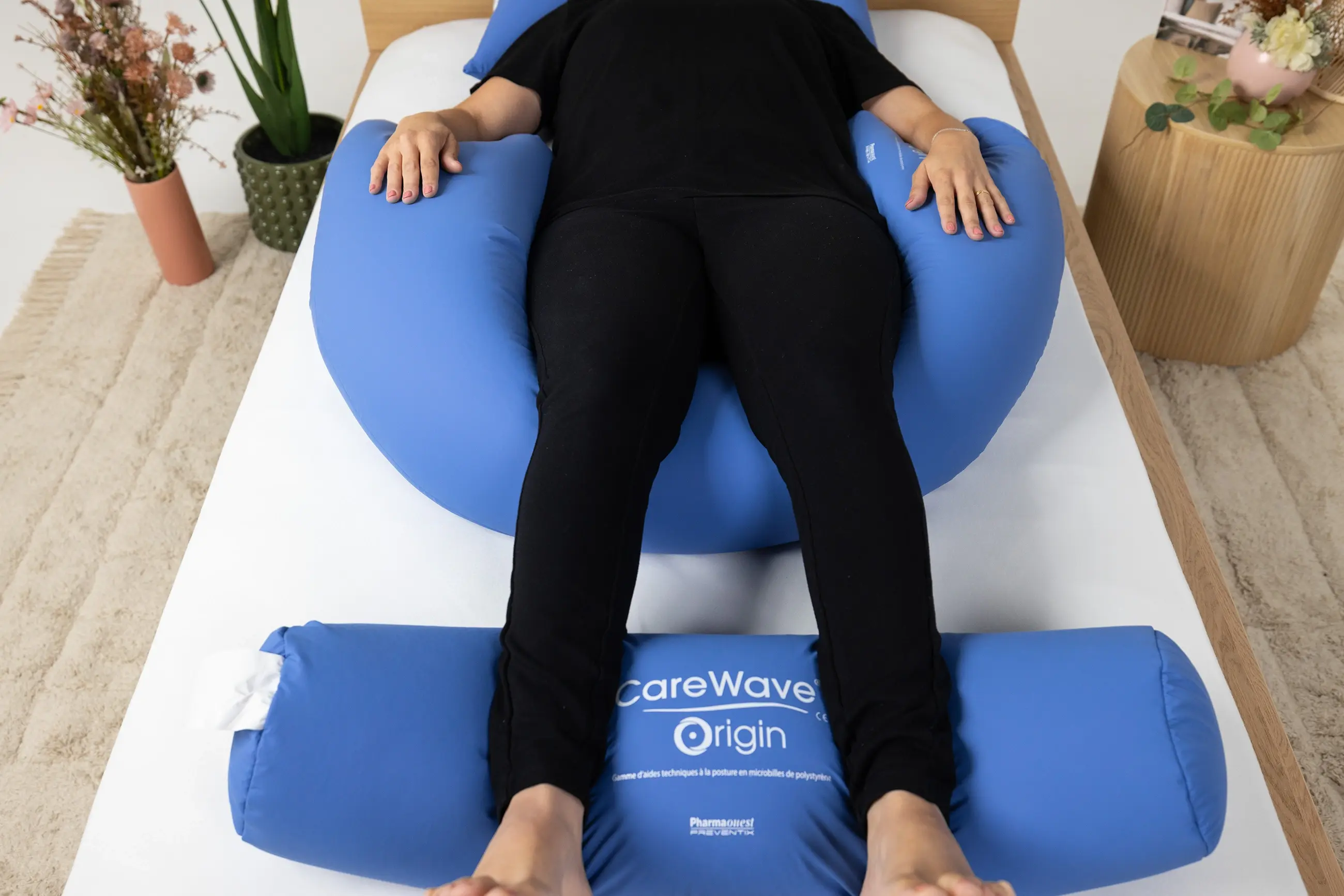 Blue-Universal-Cushion-Blue-Half-Moon-Blue-Cylindrical-Supine-7