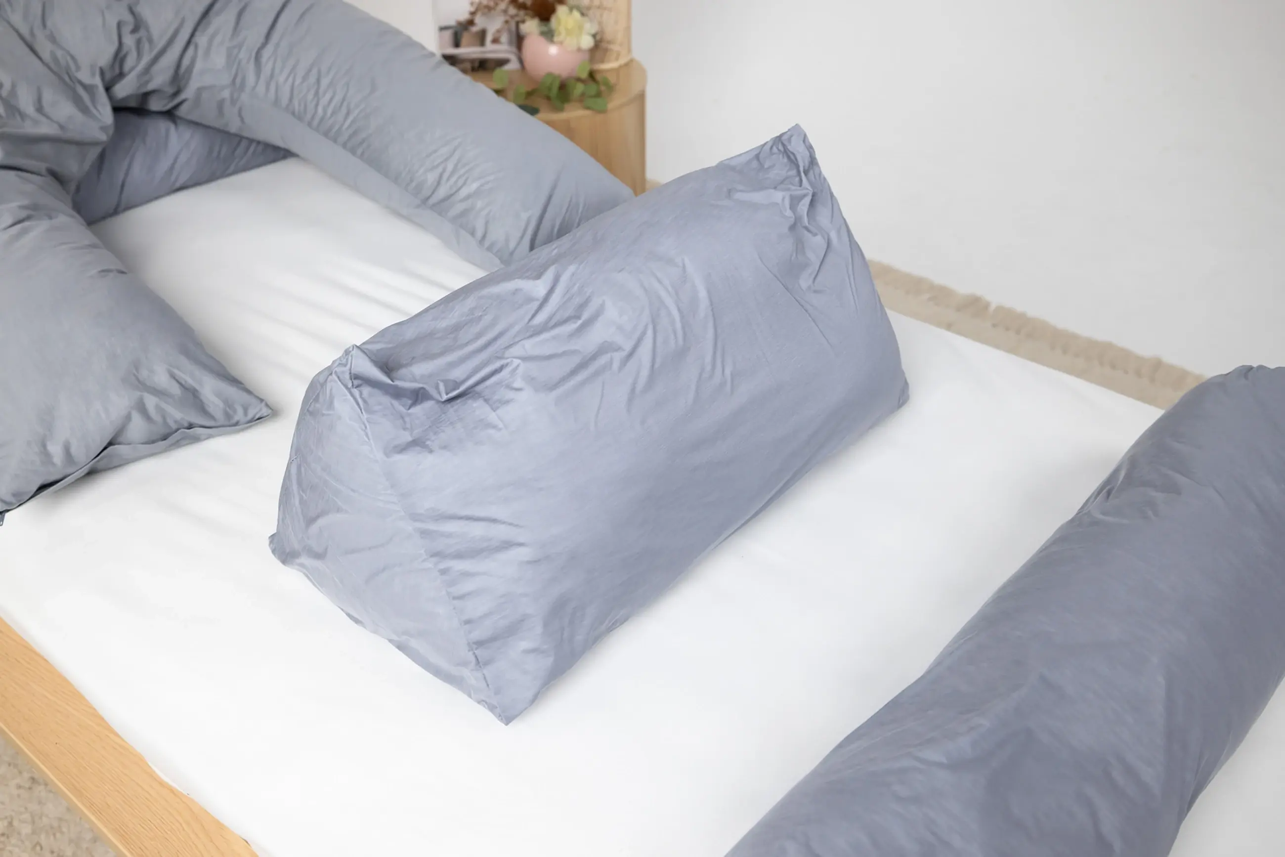 webp-Universal-Half-Moon-Cushion-Delta-Cylindrical4