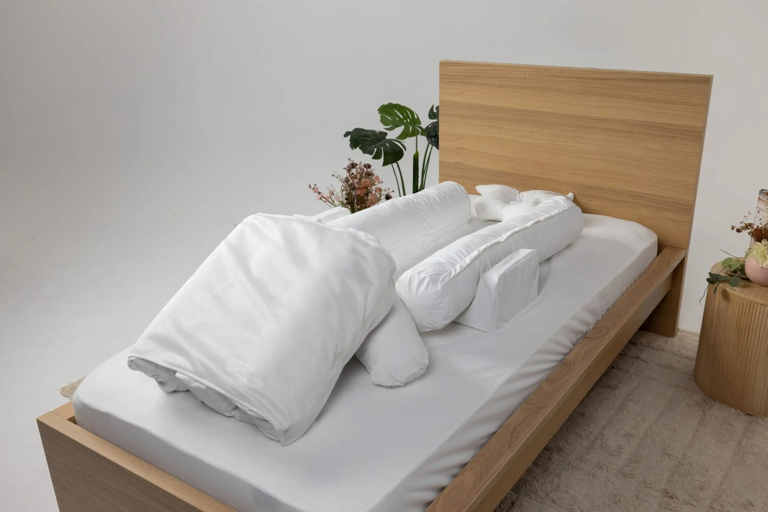 webp-Star-Twin-Side-Roll-Large-Laterals-x2-Leg-Trough-Medium-Banana-Cushion1-scaled
