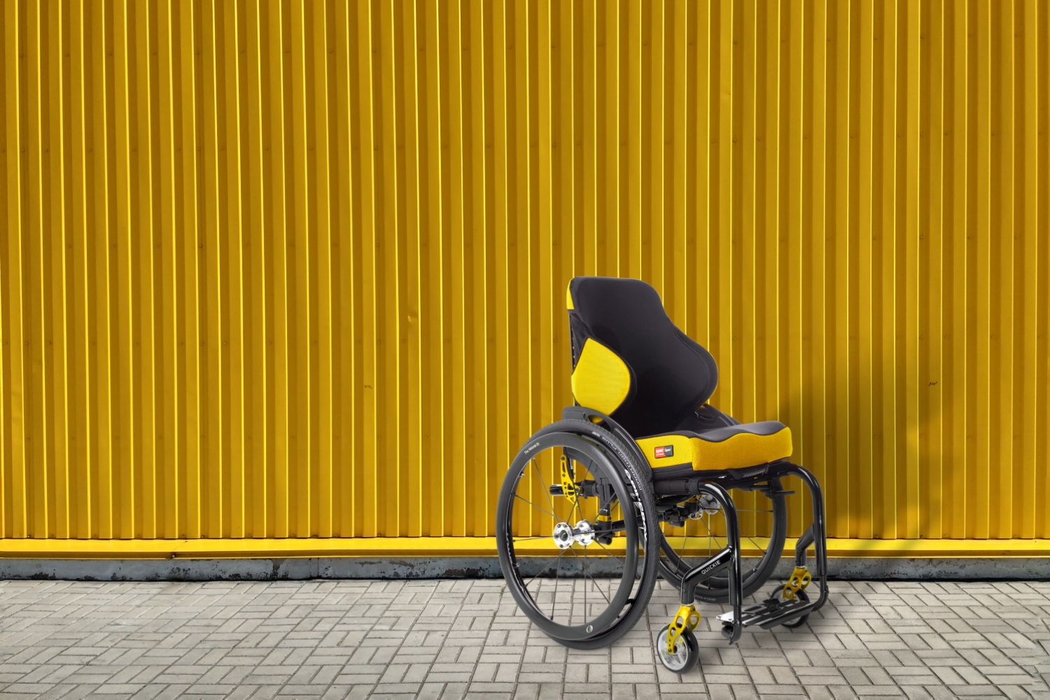 Spex-Bumblebee-Yellow-Mock-Up