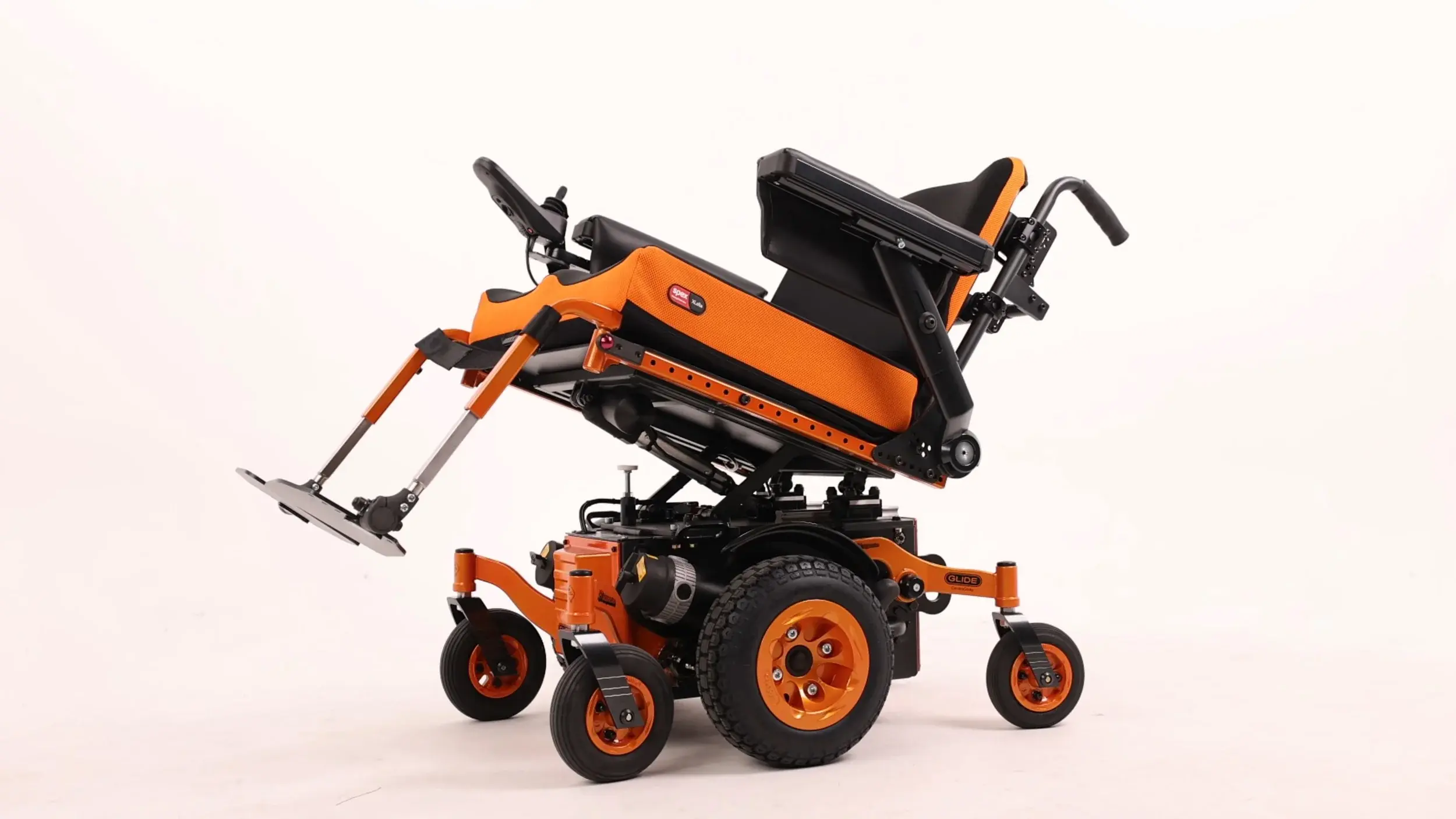 Glide-CentroGlide-x-Spex-XLella-Seating-Video-Thumbnail