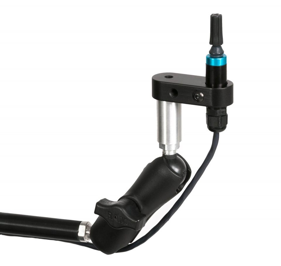Armrest-and-Midline-Mount-with-MicroGuide