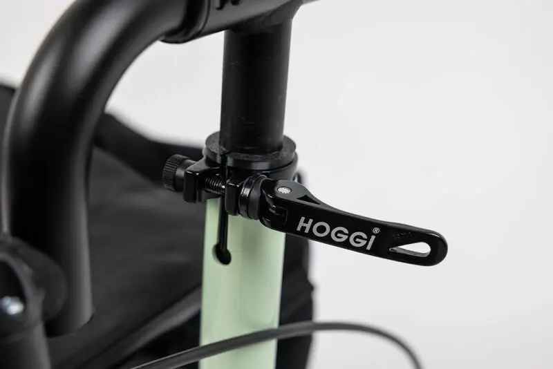Hoggi-Cruiser-Benefits-2-Lever-Open-small - Copy