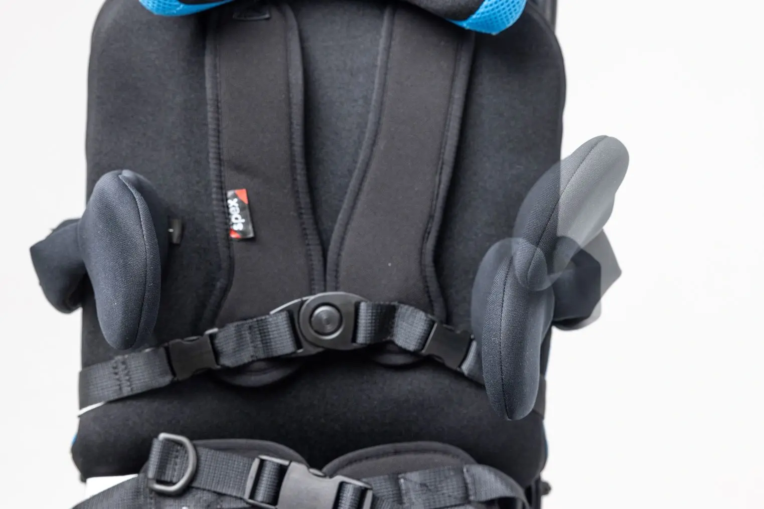 New-Paediatric-Lateral-Support-Benefits-10-Axial-Mechamism-in-Action