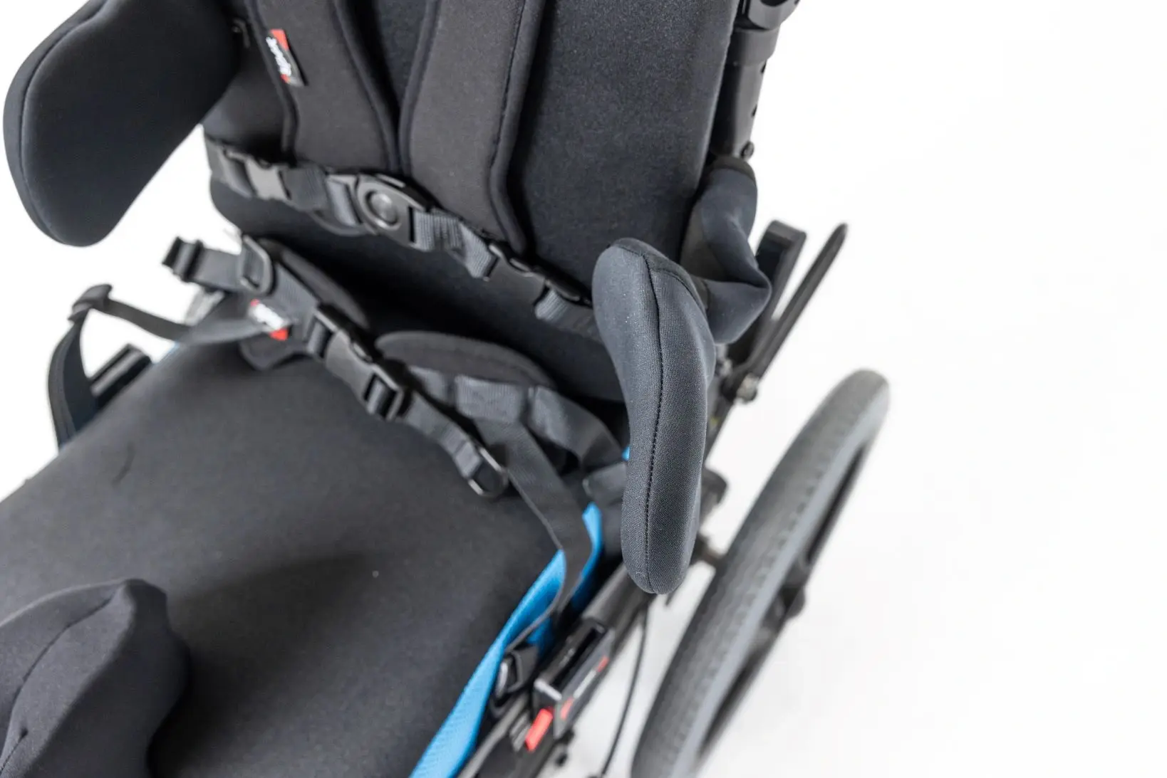 New-Paediatric-Lateral-Support-Benefits-7-Swing-Away