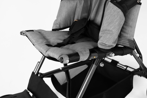 Patron-Corzino-Stroller-53-Seat-Depth-Adjustment