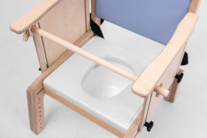 Smirthwaite-Combi-Chair-Benefits-25-Toggle-Handrail-300x200
