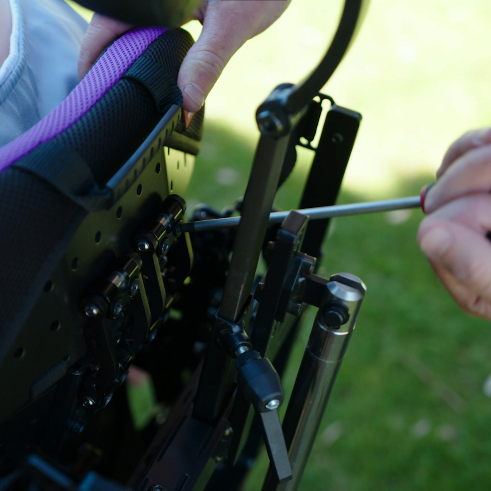 Spex-Adapta-Back-Support-Adjust-From-Behind-Squarexx
