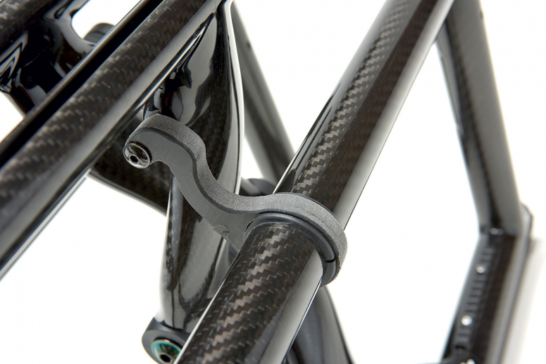 wheelchair-folding-helio-kids-benefit-carbon
