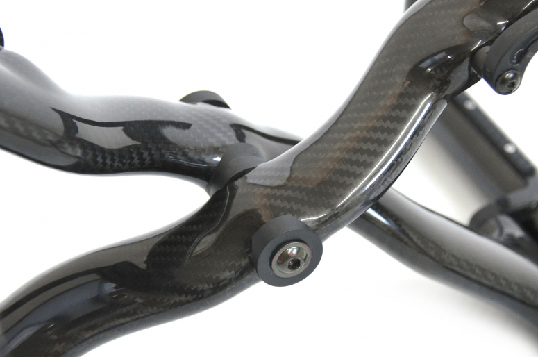 wheelchair-folding-helio-kids-benefit-crossbrace